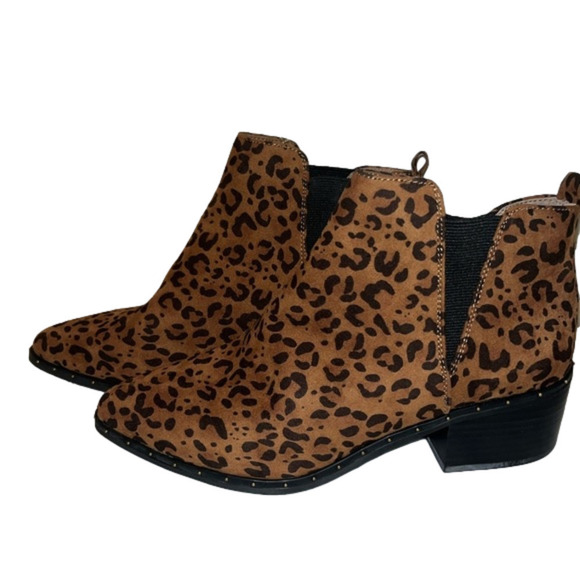 NEW! Bar III Gabby Leopard Ankle Booties Multiple Sizes - Picture 4 of 9